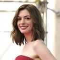 PHOTOS : Anne Hathaway : un festival de robes à Venise, trop belle!