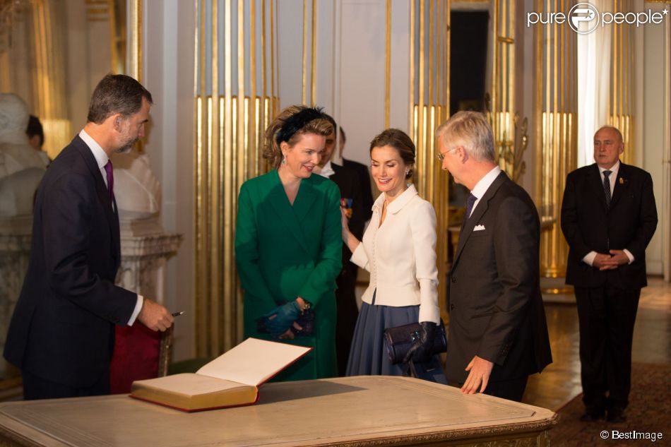 AGENDA DE SM. REYES FELIPE y LETIZIA - Página 90 1646461-la-reine-mathilde-de-belgique-le-roi-950x0-1