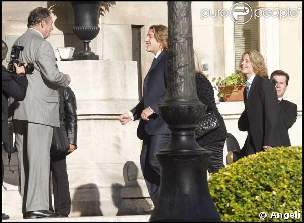 Le mariage de Jean Sarkozy : Jean précède son frère Pierre