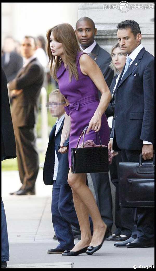 Carla Bruni-Sarkozy et son fils Aurélien lors du mariage de Jean Sarkozy