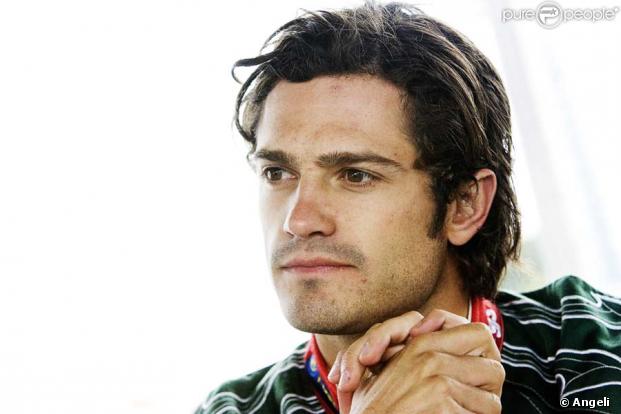 Le prince Carl Philip sur le circuit de Mantorp
