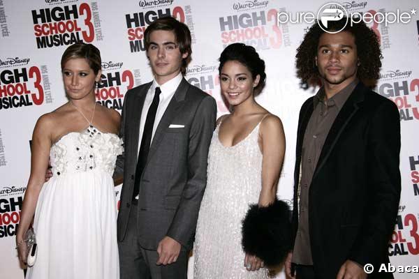 Ashley Tisdale, Zac Efron, Vanessa Hudgens, et Corbin Bleu