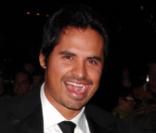 Michael Peña etsa femme Brie Shaffer