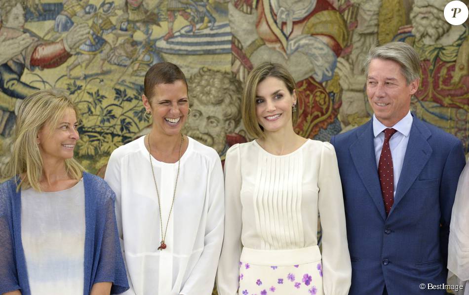 AGENDA PERSONAL DE LA REINA LETIZIA   - Página 78 1924043-letizia-d-espagne-lors-d-une-audience-950x0-2