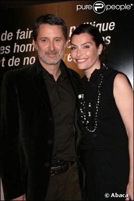 Daphné Roulier et Antoine de Caunes à l'avant-première de Coluche, le 6/10/08