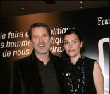 Daphné Roulier et Antoine de Caunes à l'avant-première de Coluche, le 6/10/08