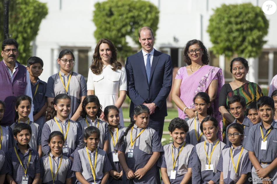 WILLAM y KATE: VISITA REAL A INDIA y BHUTÁN - Página 13 2199499-le-prince-william-duc-de-cambridge-et-950x0-1