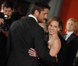 Hilary Swank et Gerard Butler à la Première du film PS I love you