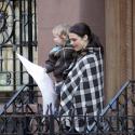 REPORTAGE PHOTOS : Rachel Weisz, une super fashion maman !