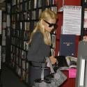 REPORTAGE PHOTOS : Paris Hilton... elle se prend pour Minnie la femme de Mickey maintenant !