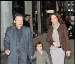 Harvey Keitel, sa femme et son fils sur le tournage de Life on Mars à New York