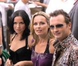 Andrea Corr avec sa soeur Sharon et son frère Jim