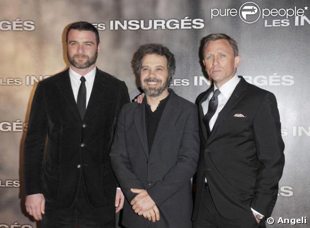 Liev Schreiber, Edward Zwick et Daniel Craig lors de l'avant-première parisienne des Insurgés
