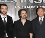 Liev Schreiber, Edward Zwick et Daniel Craig lors du photo-call à Paris du film  Les Insurgés 