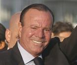 Faute d'acquéreur, Julio Iglesias va faire démolir sa villa de Miami