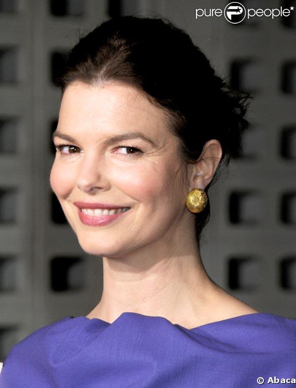 Jeanne Tripplehorn 