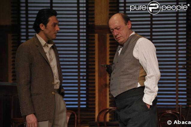Olivier Sitruk et Etienne Chicot au théâtre des Mathurins (Paris) pour la pièce 