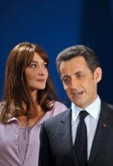 Nicolas Sarkozy et Carla Bruni vont partir chacun de son côté...