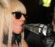 Lady Gaga, une petite soif ? Rien de plus normal : elle vient d'aassurer la première partie des Pussycat Dolls et enchaîne avec une nuit de folie derrière les platines du Punk !