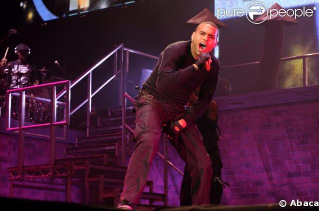 Chris Brown lors de son concert à Bercy
