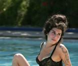 Amy Winehouse a pris le large aux Caraïbes, histoire de s'éloigner un peu de ses soucis