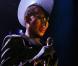 Grace Jones fait des étincelles à Londres, dès le début de sa tournée mondiale : l'icône des années 80 est toujours au top du look... surnaturel !