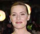 Kate Winslet en février 2001. Elle ne répond pas aux critères malsains des producteurs sur le physique et se voit refuser des rôles. 