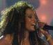 Melanie Brown en 2000. Scary Spice s'éclate dans ses concerts et affiche une silhouette svelte et bien musclée. 