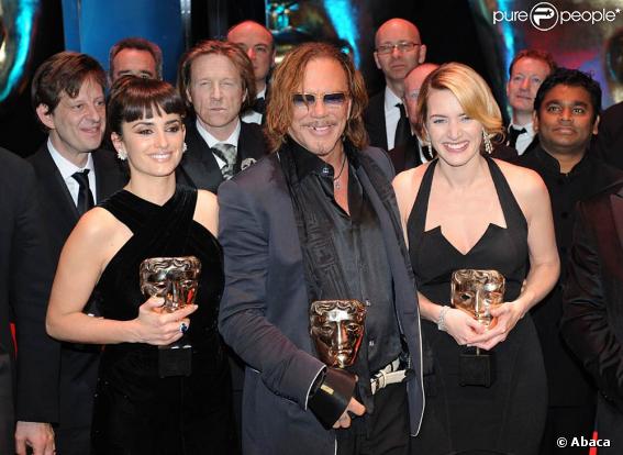 Kate Winslet, Mickey Rourke et Penelope cruz avec leurs trophées !