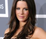 Kate Beckinsale, Marisa Miller, Lisa Rinna, Eva Larue : découvrez les stars les plus torrides des Grammys et... celles qui le sont beaucoup moins !