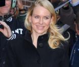 Naomi Watts, s'apprête à aller sur le plateau de Letterman 