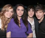Générale de la comédie musicale Cléopâtre, lundi 9 février 2009 : la Star Ac' est bien représentée, avec Alice, Jérémy de la Star Ac' 7 auprès de sa petite amie Sophie Tapie, et Quentin Mosimann 