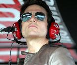 Tom Cruise et son fils Connor assistent au Daytona 500 depuis les stands... La classe !