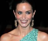 Emily Blunt... sublime dans une robe assortie à ses yeux... 
