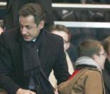Nicolas Sarkozy et son fils Louis au Parc des Princes