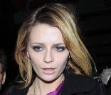 Mischa Barton, un kebab à la main, se balade à L.A. 19/02/09