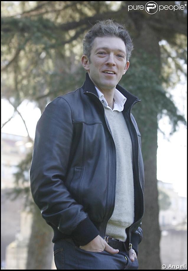 Vincent cassel pose à Rome pour la promo de L'Ennemi public n°1