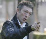 Vincent cassel pose à Rome pour la promo de L'Ennemi public n°1