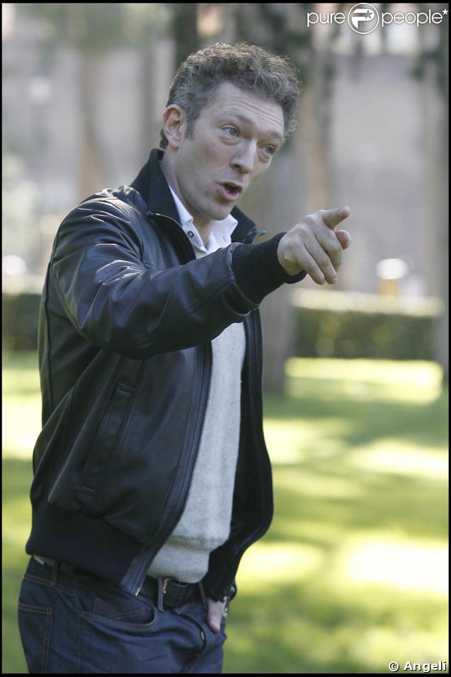 Vincent cassel pose à Rome pour la promo de L'Ennemi public n°1