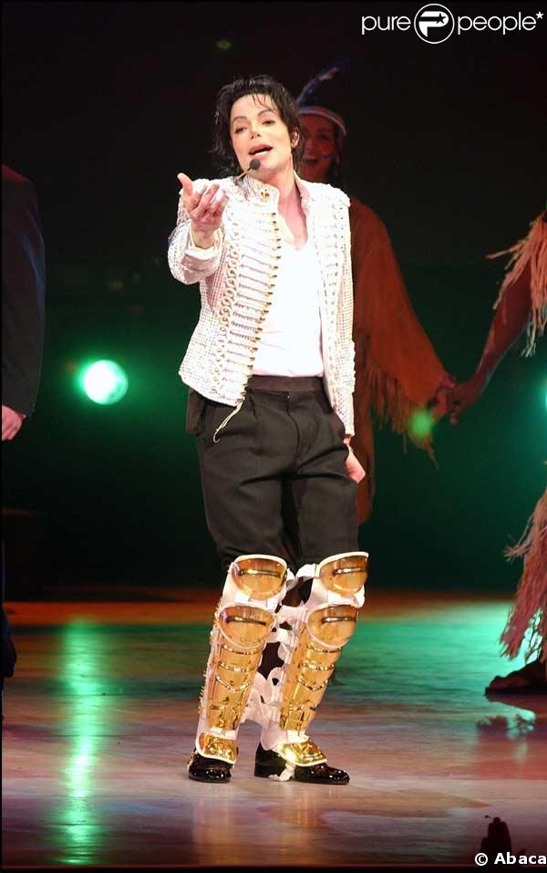 175436-michael-jackson-637x0-2.jpg