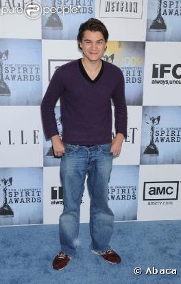 Emile Hirsch, venu à la cool, pour voir son pote James Franco être récompensé pour "Milk", dans lequel ils ont joué ensemble aux côtés de Sean Penn