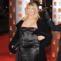 Goldie Hawn : la maman de Kate Hudson a pris un peu de poids... et quelle robe improbable !