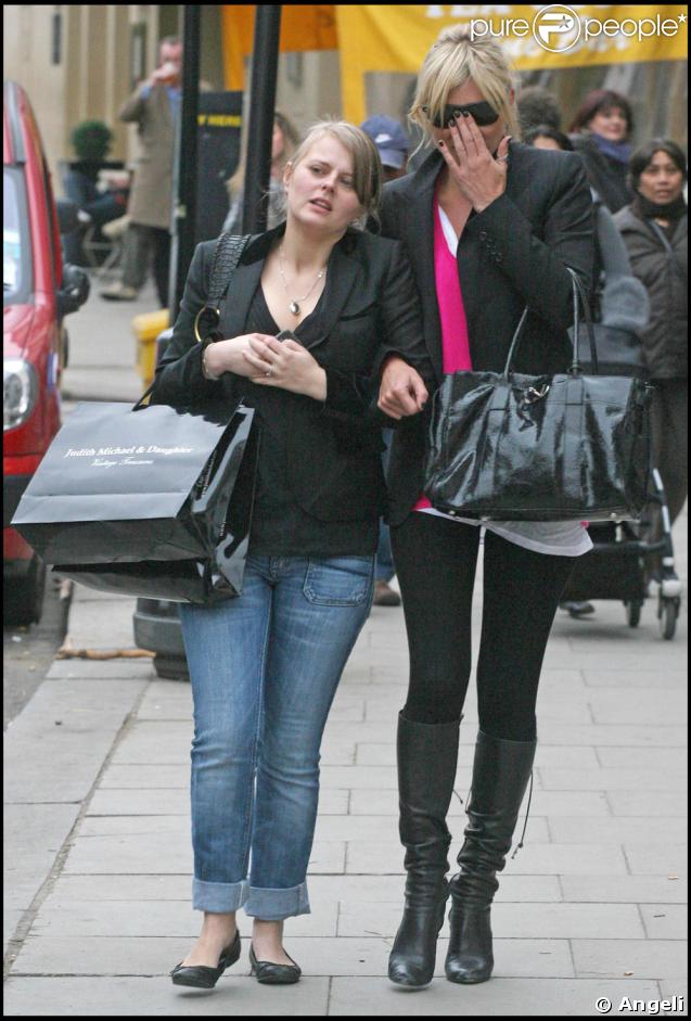 Kate Moss et son amie font du shopping