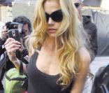 Denise Richards, à la sortie de son cours de danse, à L.A.