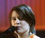 Camille obtient la Victoire de la musique  de l'interprète féminine de l'année