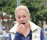 LeAnn Rimes et son mari Dean Sheremet au marché de Brentwood, le 22 février