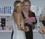 La ravissante Nicole Richie enceinte présentait hier à la boutique  Kitson à Los Angeles sa collection de bijoux ethniques appelée 'House of Harlow 1960', du nom de sa petite fille...
