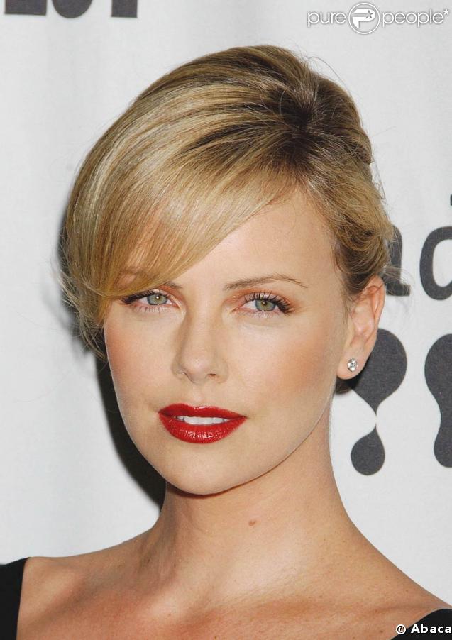Charlize Theron, superbe, est à l'affiche de 