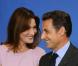 Nicolas Sarkozy, attentivement observé par Carla Bruni, faisant un discours devant les membres de la communauté française du Mexique dans une école française à Mexico le 9 mars 2009