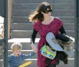 Liv Tyler va chercher son fils Milo à l'école de Santa Monica le 10 mars 2009